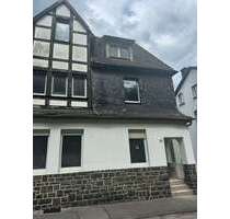 Haus zum Kaufen in Altena 199.000,00 € 262.39 m²