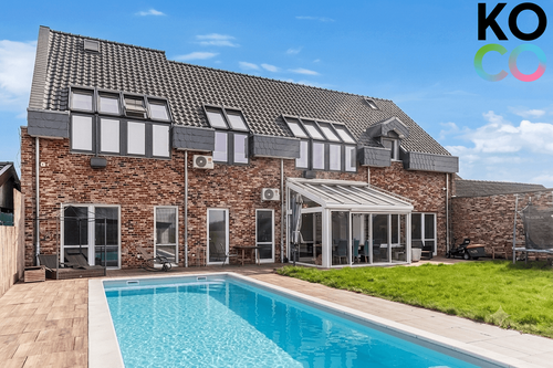 Foto - Haus zum Kaufen in Kleinenbroich 1.399.000,00 € 372 m²