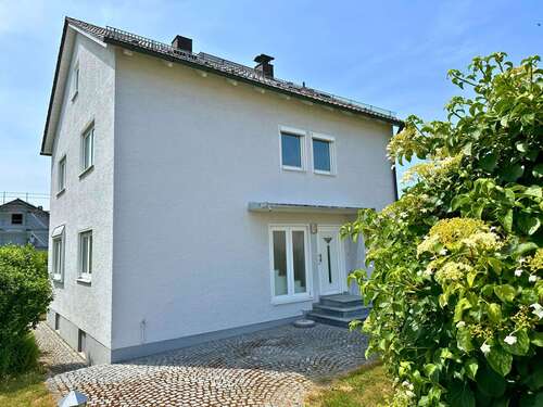 Foto - Haus zum Kaufen in Deggendorf 550.000,00 € 172 m²