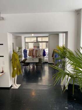 Foto - Büro in München 430,00 € 4 m² - 430,00&nbsp;EUR Kaltmiete, ca.&nbsp; 4,00&nbsp;m&sup2;