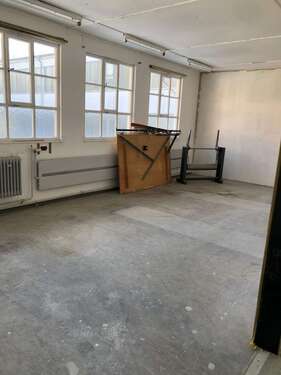 Foto - Halle in Göppingen-Jebenhausen 458,00 € 160 m²