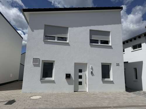 Foto - Haus zum Mieten in Crailsheim 1.980,00 € 202 m²