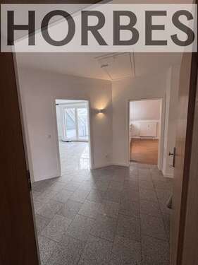 Foto - Wohnung zum Mieten in Zwickau 700,00 € 106 m²