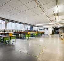 Halle in Althengstett 1.300.000,00 € 995.86 m²