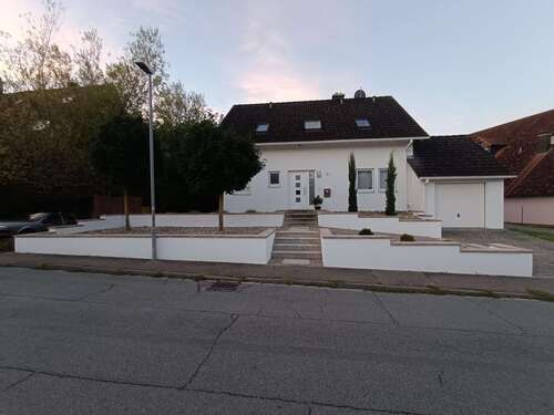 Foto - Haus zum Kaufen in Remchingen 759.000,00 € 146 m²