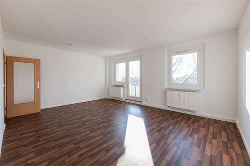 Foto - Wohnung zum Mieten in Chemnitz 357,00 € 67.73 m²