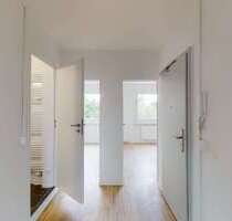 Wohnung zum Mieten in Halle 400,00 € 57.17 m²