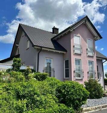 Foto - Haus zum Mieten in Knetzgau 1.500,00 € 190 m²