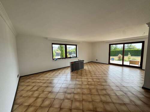 Foto - Wohnung zum Mieten in Flörsheim am Main 1.520,00 € 129 m²