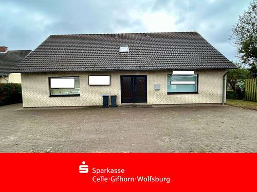 Foto - Haus zum Kaufen in Bergen, Belsen 175.000,00 € 200 m²