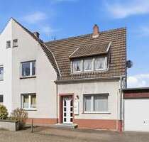 Haus zum Kaufen in Köln Meschenich 520.000,00 € 232.85 m² - Köln / Meschenich