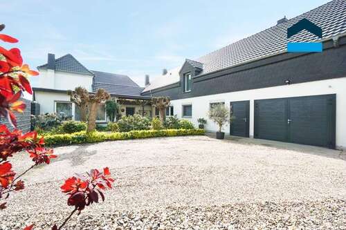 Foto - Haus zum Kaufen in Kamp-Lintfort 790.000,00 € 360 m²