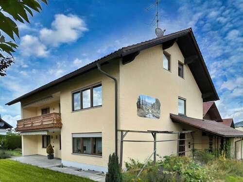 Foto - Haus zum Kaufen in Hunderdorf 489.000,00 € 208 m²