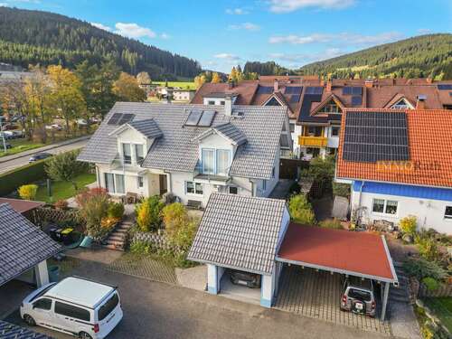 Foto - Haus zum Kaufen in Titisee-Neustadt 599.000,00 € 128.6 m²