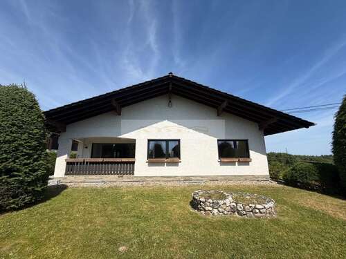 Foto - Haus zum Kaufen in Vettelschoß-Kalenborn 875.000,00 € 220 m²