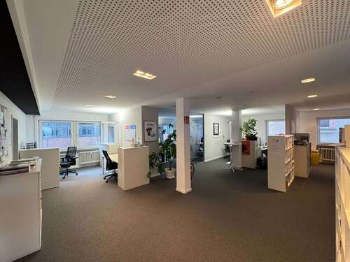 Foto - Büro in Stuttgart 2.950,00 € 233 m²