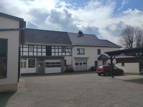 Foto - Haus zum Kaufen in Kitzscher 449.000,00 € 707.96 m²