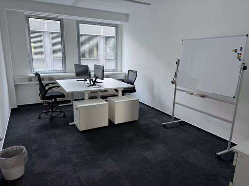 Foto - Büro in Frankfurt am Main 2.852,55 € 210 m²