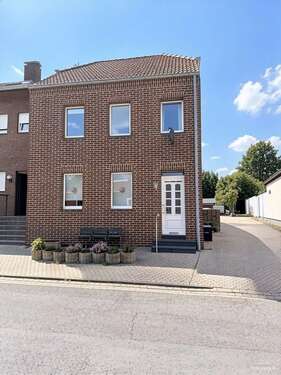 Foto - Haus zum Kaufen in Titz 230.000,00 € 124.2 m²