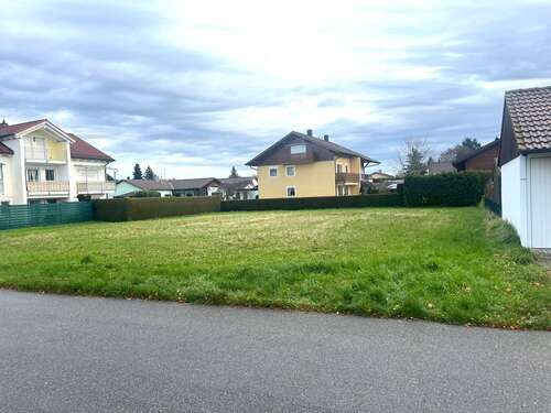 Foto - Grundstück zu verkaufen in Kirchham 295.000,00 € 974 m²