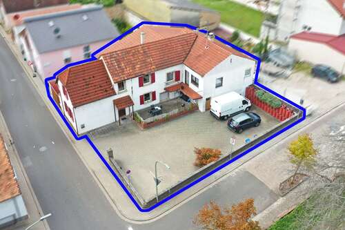 Foto - Haus zum Kaufen in Weisenheim am Sand 239.000,00 € 183 m²