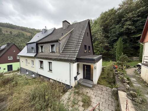 Foto - Haus zum Kaufen in Altena 132.000,00 € 108 m²