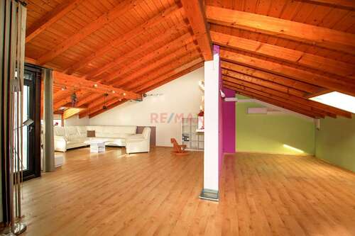 Foto - Haus zum Kaufen in Ludwigshafen am Rhein 449.000,00 € 196 m²