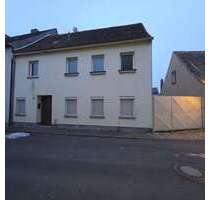 Haus zum Kaufen in Pretzsch 32.000,00 € 170 m²