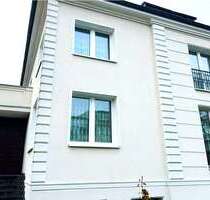 Haus zum Kaufen in Berlin 1.500.000,00 € 300 m²