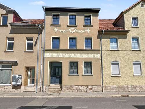 Foto - Haus zum Kaufen in Apolda 210.000,00 € 167 m²