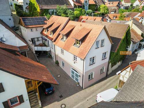 Foto - Wohnung zum Kaufen in Vogtsburg im Kaiserstuhl 399.000,00 € 120 m²