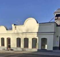 Einzelhandel in Kirchberg 656,00 € 82 m²