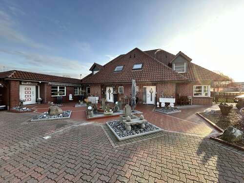 Foto - Haus zum Kaufen in Brake 699.000,00 € 240 m²