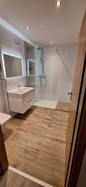 Foto - Wohnung zum Mieten in Mettmann 924,00 € 77 m²