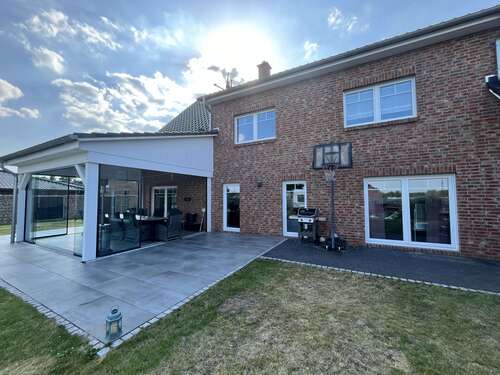 Foto - Haus zum Kaufen in Sassenburg 630.000,00 € 240.34 m²