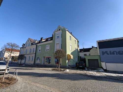 Foto - Haus zum Kaufen in Simbach am Inn 299.000,00 € 261 m²