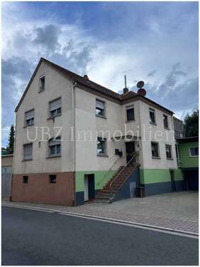 Foto - Haus zum Kaufen in Waldaschaff 438.000,00 € 234.19 m²