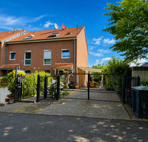 Haus zum Kaufen in Krefeld 589.000,00 € 126.14 m²