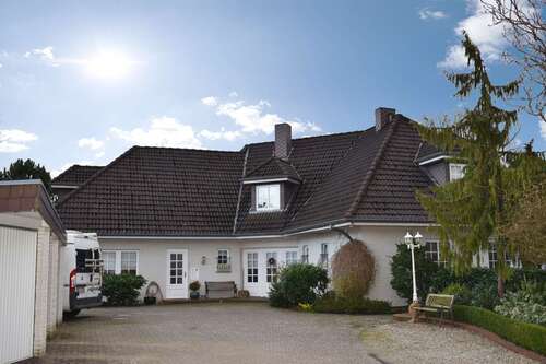 Foto - Haus zum Kaufen in Wallsbüll 675.000,00 € 480 m²