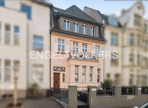 Foto - Haus zum Kaufen in Köln 1.550.000,00 € 234 m²