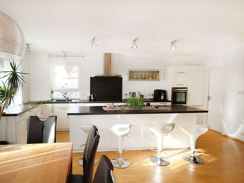 Foto - Haus zum Kaufen in Schorndorf 698.000,00 € 210 m²