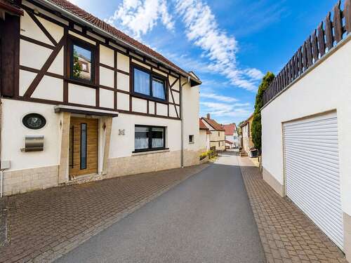 Foto - Haus zum Kaufen in Wutha-Farnroda 141.000,00 € 117 m²