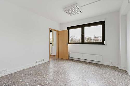 Foto - Büro in Halle Silberhöhe 495,00 € 79 m²