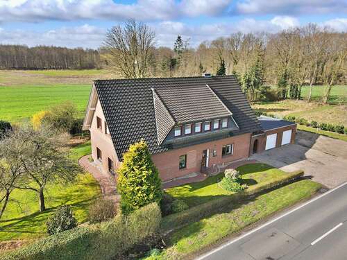 Foto - Haus zum Kaufen in Cappeln (Oldenburg) Schwichteler 398.000,00 € 252 m²