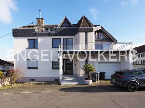 Foto - Haus zum Kaufen in Wadgassen - Hostenbach 595.000,00 € 402 m²