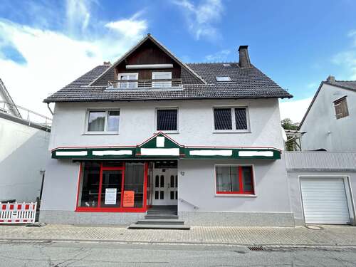 Foto - Haus zum Kaufen in Marsberg-Beringhausen 185.000,00 € 245 m²