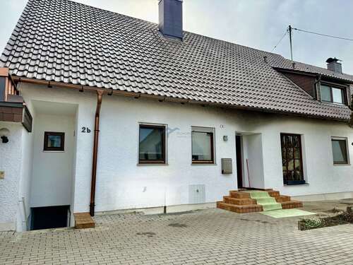 Foto - Haus zum Kaufen in Königsbrunn 647.000,00 € 147.39 m²