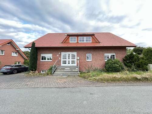 Foto - Haus zum Kaufen in Marsberg-Essentho 480.000,00 € 418 m²