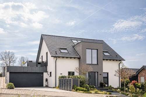 Foto - Haus zum Kaufen in Emmerich Elten 1.170.000,00 € 200 m²