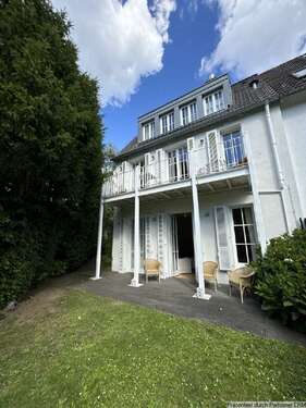 Foto - Haus zum Kaufen in Köln 1.975.000,00 € 223 m²